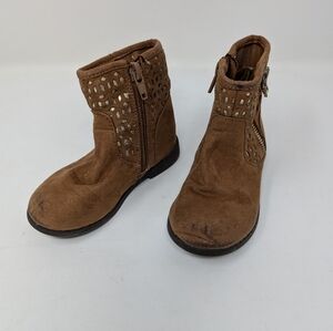Michael Michael Kors Lill Lottie suede studded boot. Size 7